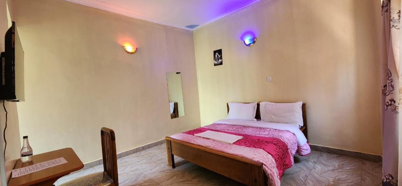 Sparkles Resort Meru Экстерьер фото